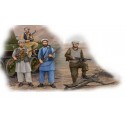 Afghan Rebels x 4 figures, 12 rifles