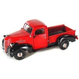 PLYMOUTH TRUCK 1941 ROUGE Die-cast
