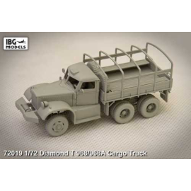 Diamond T 968 cargo truck Model kit