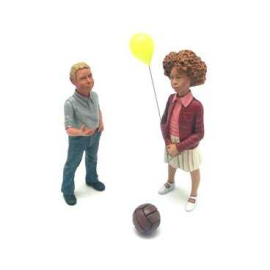 FIGURINE "NILS AND TESS" TWO CHILDREN WITH BALLOONS Figure