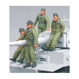 Waffen SS Tiger I Crew (eastern Front) Figure
