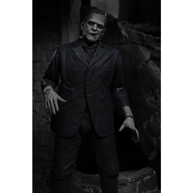 Universal Monsters action figure Ultimate Frankenstein's Monster (Black & White) 18 cm