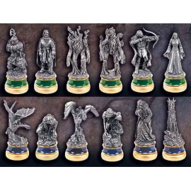 Lord of the Rings Two Towers chess set Chess game
