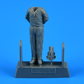 Kriegsmarine WWII Ceremony - Sailor for German DKM Submarine U-Boat Type VIIC (designed to be used with Trumpeter kits) Figure