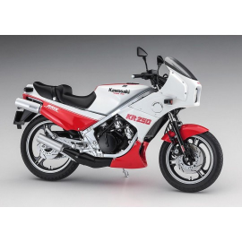 Plastic model motorcycle Kawasaki KR250(KR250A) “White/Red” 1:12 Model kit