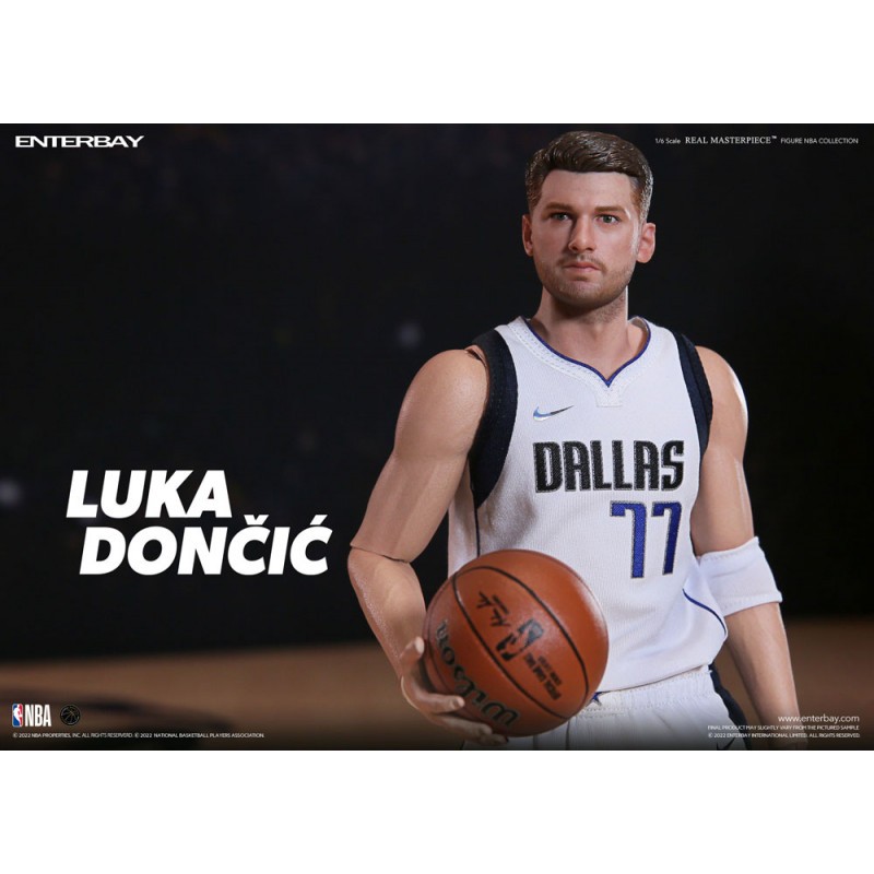 NBA Collection Real Masterpiece Luka Doncic 30 cm Action Figure