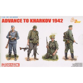 Advance To Kharkov 1942. 4 German Infantry figures 
