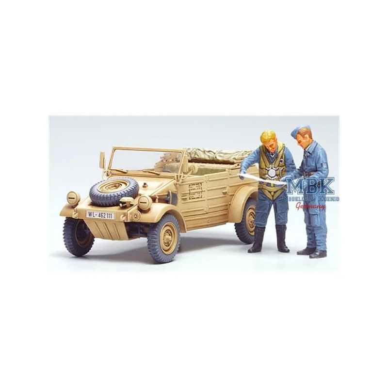 Kubelwagen Type 82 and figures