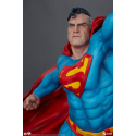 DC Comics Premium Format Superman Statue 84 cm