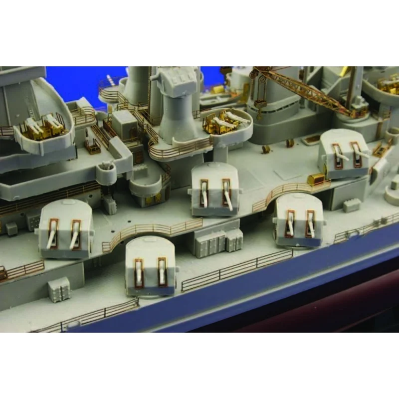 USS BB-55 North Carolina (designed to be assembled with model kits from Trumpeter)