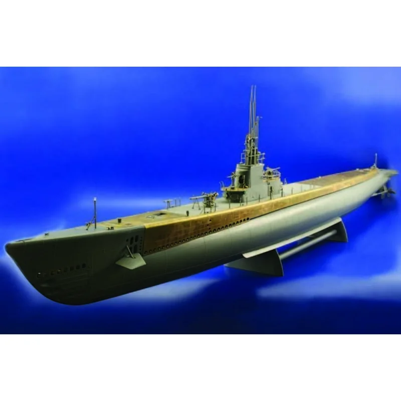 Gato class submarine (designed to be assembled with model kits from Revell)