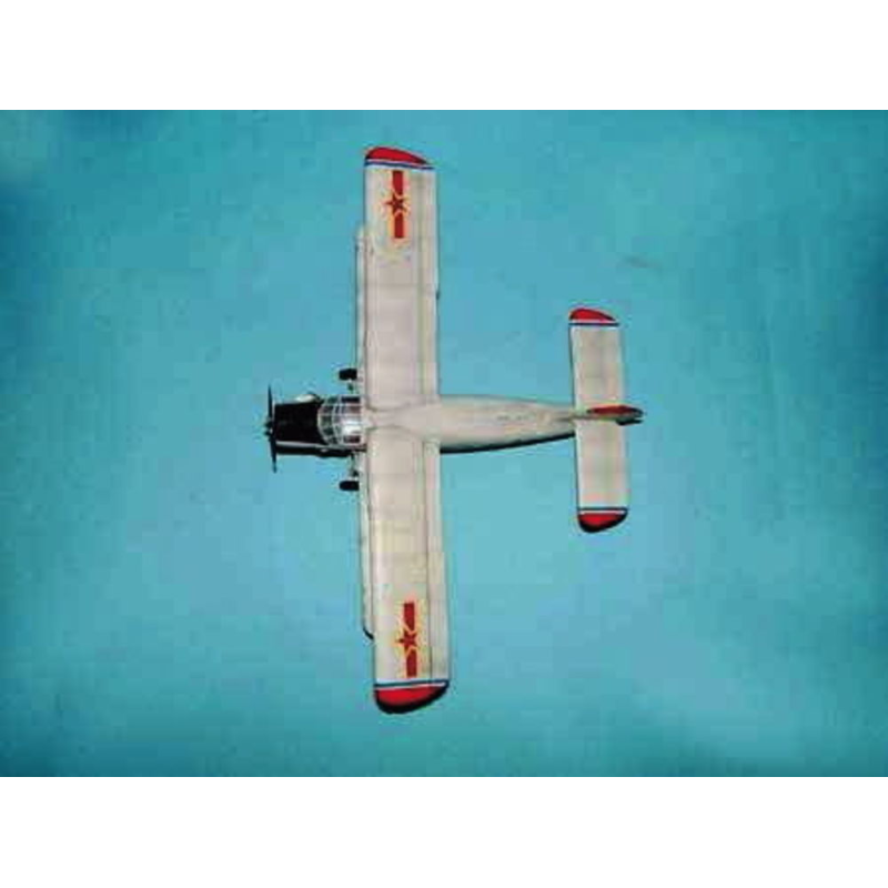 TRUMPETER SCALE MODELS -1602 - Aircraft model 