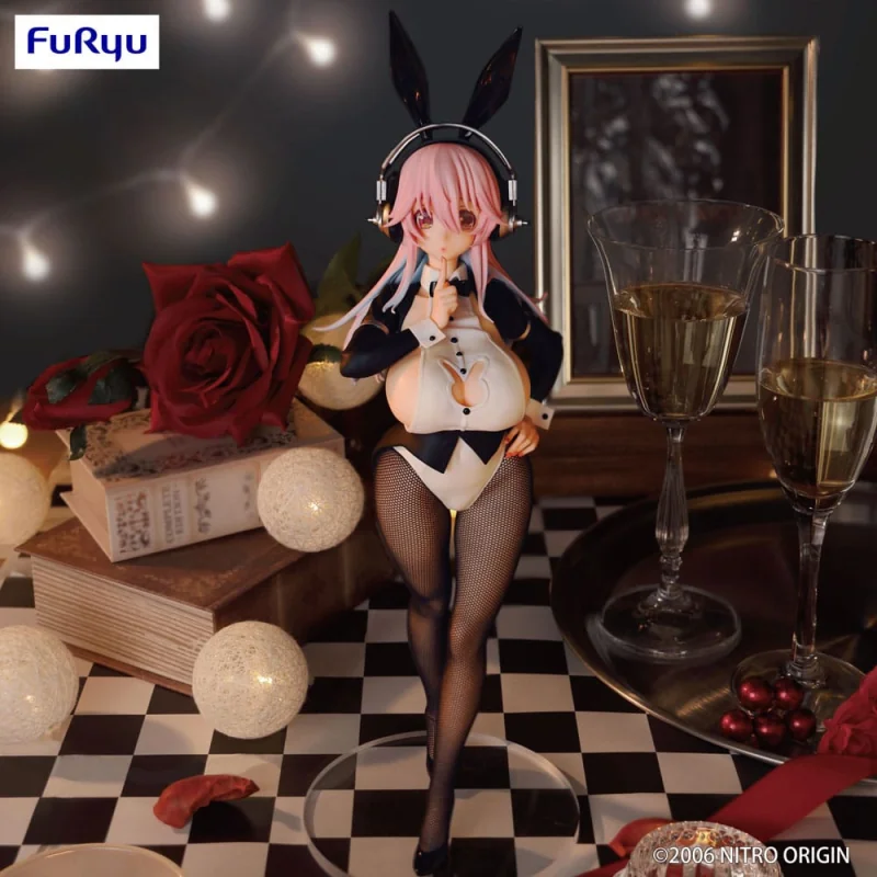 Super Sonico BiCute Bunnies Tailcoat Ver. 30cm Figure