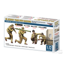 US ASSAULT TEAM WITH BAZOOKA, WW2 US GIs with Bazooka M1A1 rocket launcher Normandy, 1944 Figure 