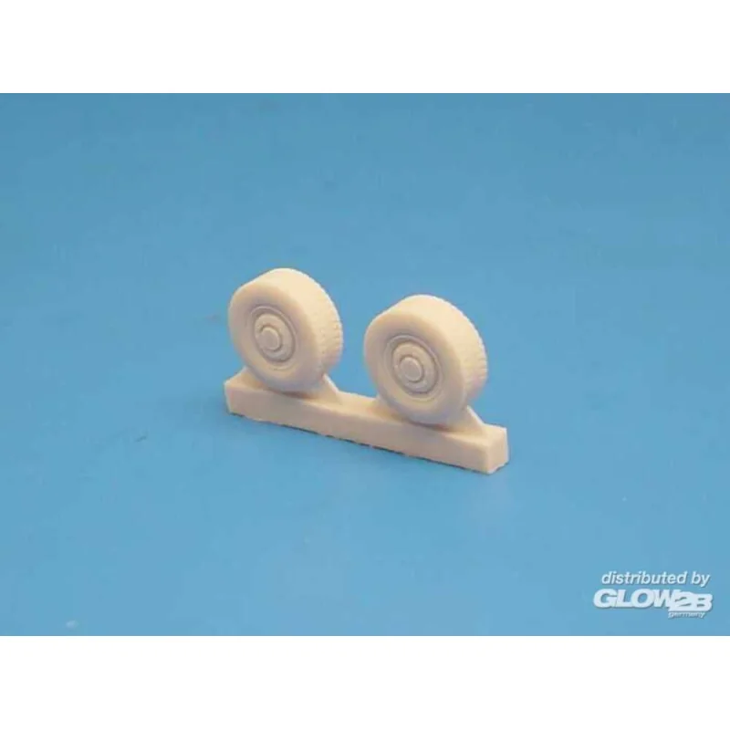 TATRA 815 Balloon wheels Model kit 