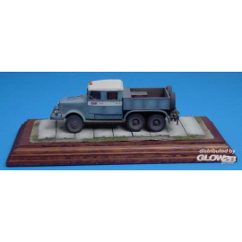 Tatra T141 Model kit 