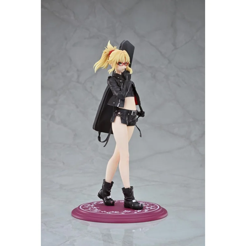 Fate/Apocrypha - 1/7 Red Saber (Mordred) Original Glasses Model Ver. 22cm