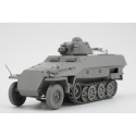 BORDER MODEL: 1/35; Sd.Kfz.251 /1 Ausf.D with R35 turret with PE and workable tracks Border Models