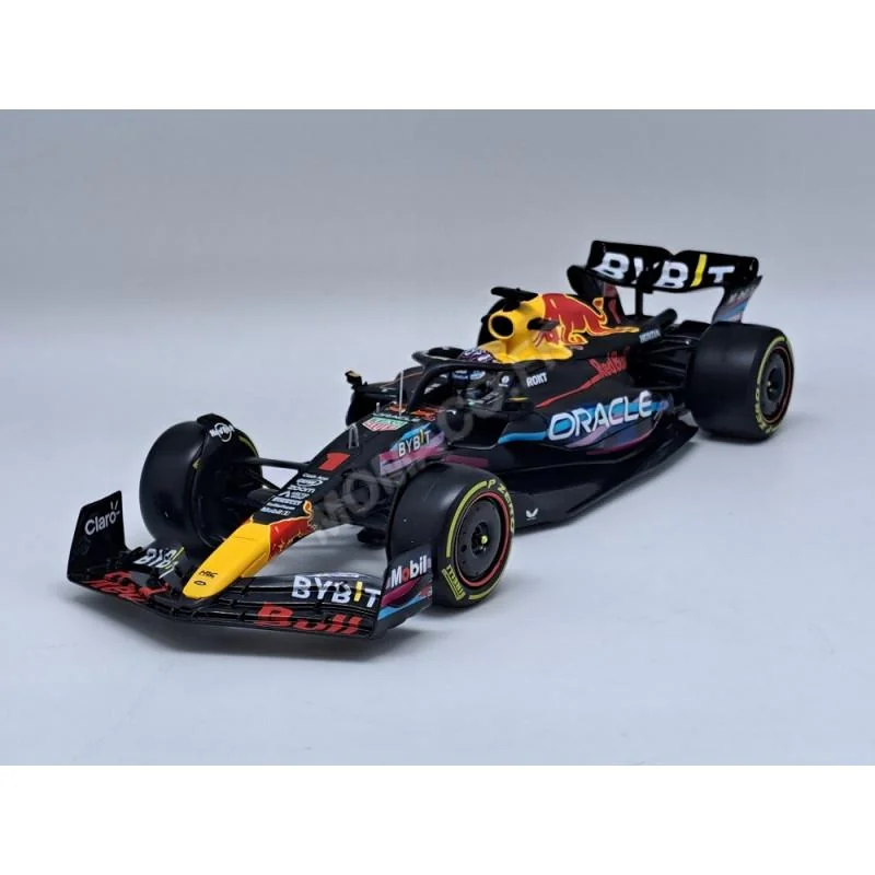 RED BULL F1 RB19 TEAM ORACLE RED BULL RACING 1 MAX VERSTAPPEN GRAND PRIX MIAMI 2023 1ER (PACKAGING PREMIUM AVEC CASQUE) Die-cast