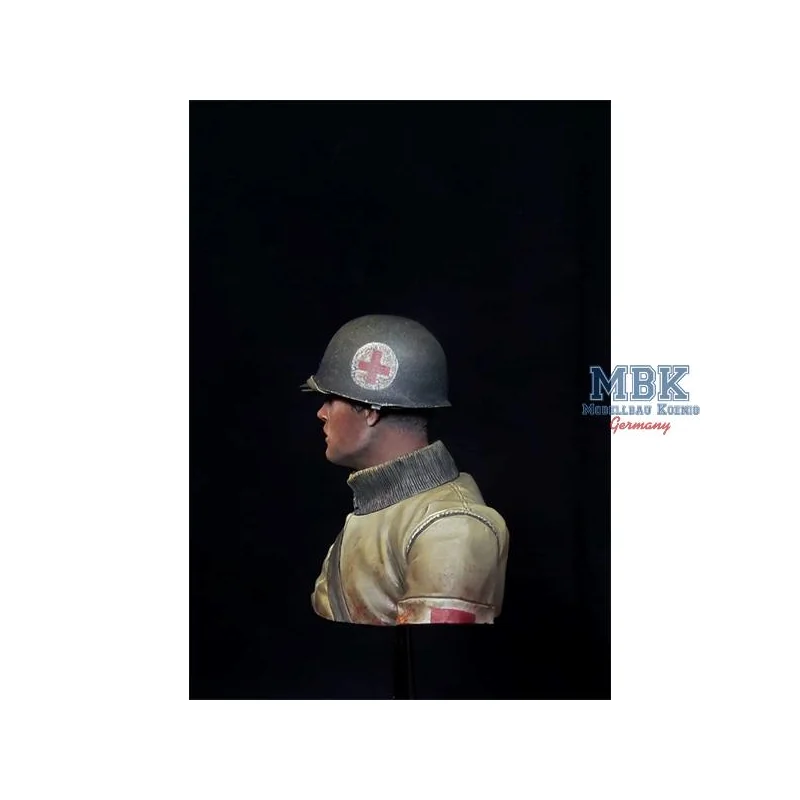 U.S. Medic during the Battle of the Bulge 1:12 Historical figure