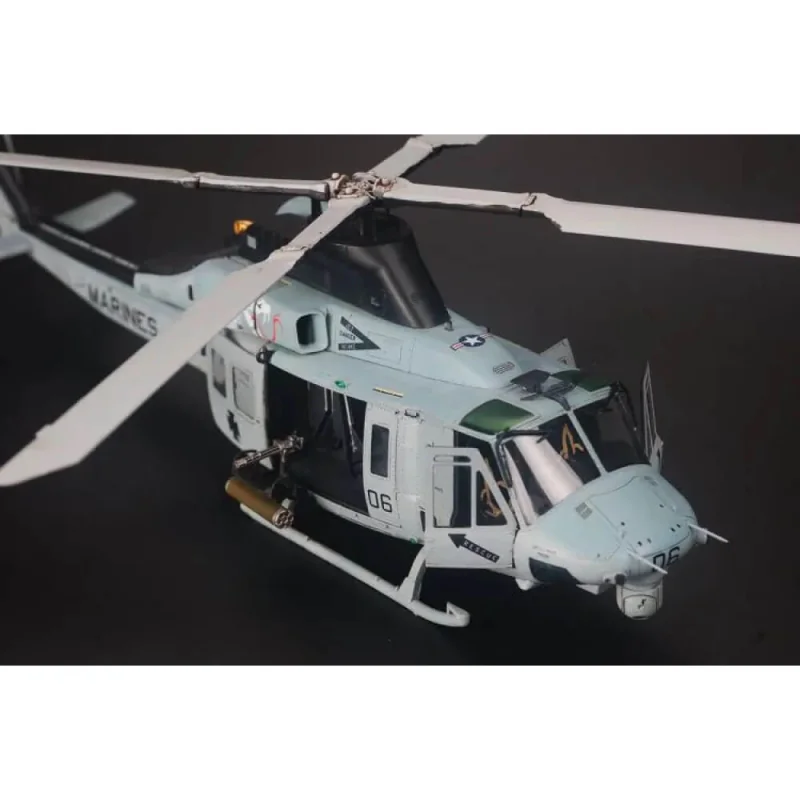 UH-1Y VENOM helicopter plastic model