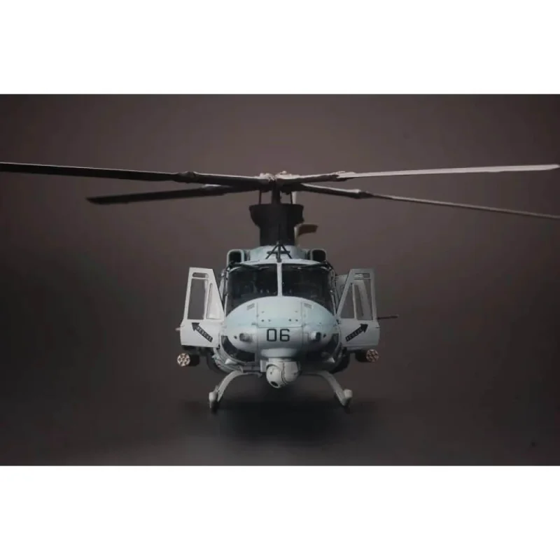 UH-1Y VENOM helicopter plastic model