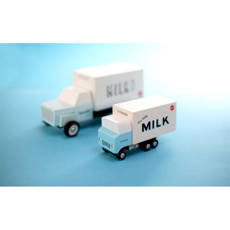 Candycar World - Milk Truck Vehicle