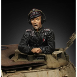 Royal Model: 1/35; German Tanker - WWII Figure 