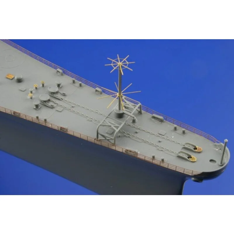 USS New Jersey (designed to be assembled with model kits from Tamiya)