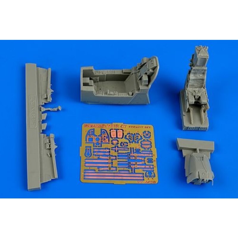 IAI KFIR C7 cockpit set (designed To Be Farming with Kinetic Model Kits) [IAI KFIR C2 / C7]