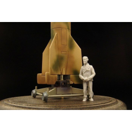 Werner von Braun - resin figure of German / US scientist (Waserfall and V-2) 
