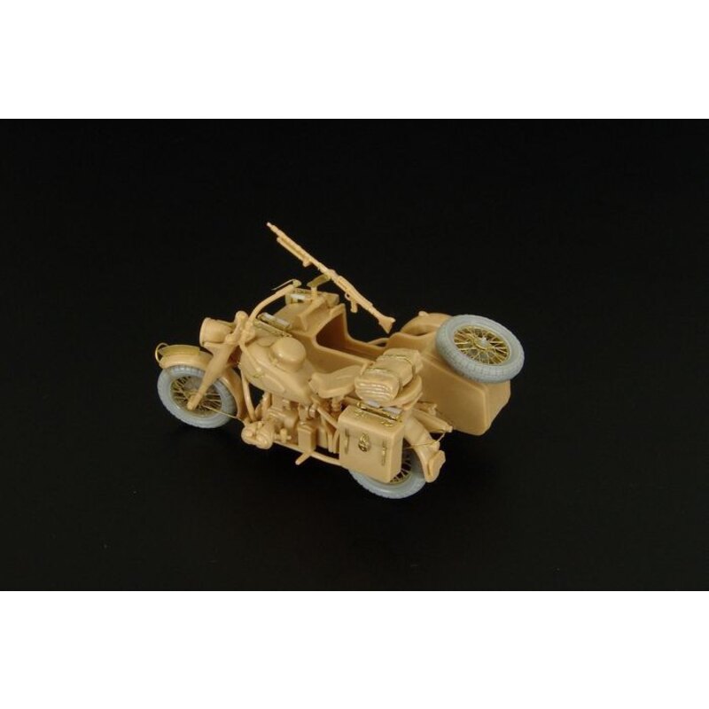 German Motorcycle and Sidecar (designed to be used with Tamiya kits)