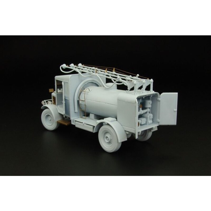 Albion AM463 3-Point Refueller (designed to be used with Airfix kits)