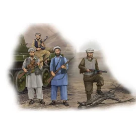 Afghan Rebels x 4 figures, 12 rifles